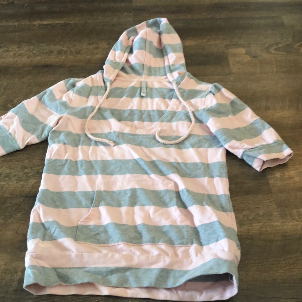 Old navy hooded 3/4 sleeve shirt